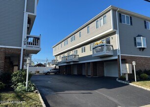 Building Photo - 109 Cliff Ave