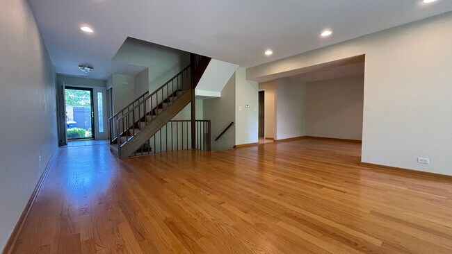 Building Photo - 1723 Wildberry Dr