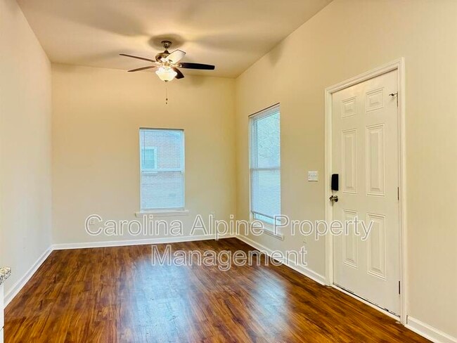 Foto del edificio - 506 Clegg St