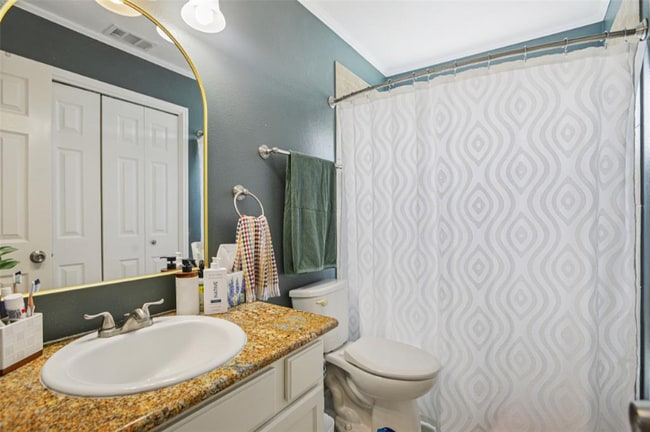 Building Photo - 705 Canyon Bend Rd