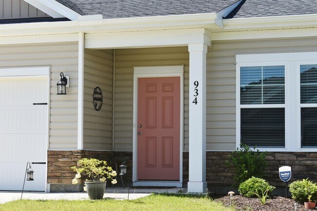 Foto del edificio - 934 Oak Holw St