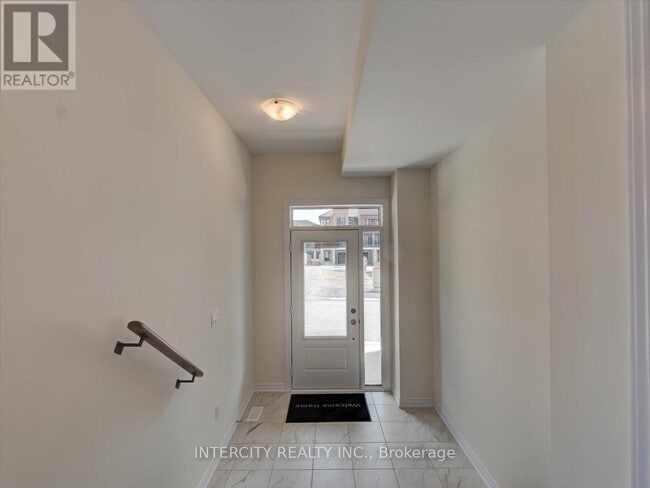 Building Photo - 22 Griffith St