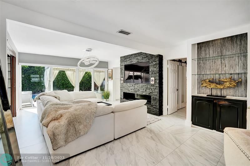 Foto principal - 5365 NE 6th Ave