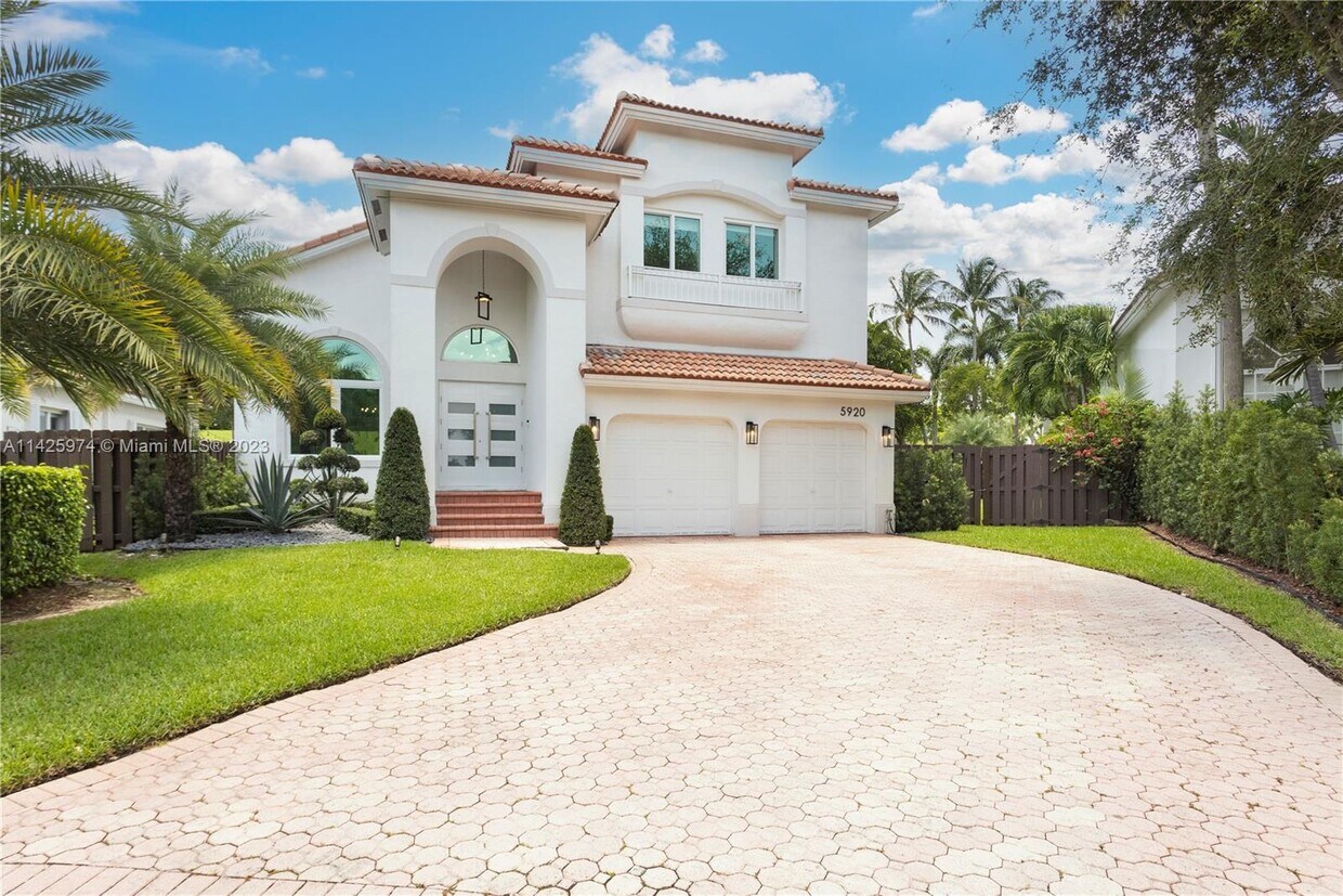 5920 NW 111th Ave, Doral, FL 33178 House Rental in Doral, FL