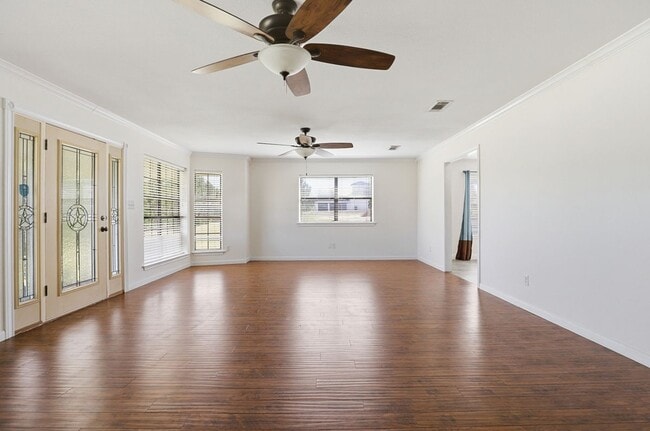 Foto del edificio - 128 Skyview Terrace