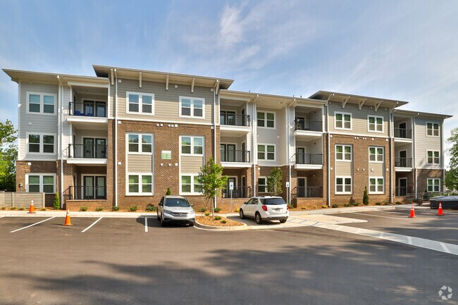 Foto del edificio - Gateway at the Green