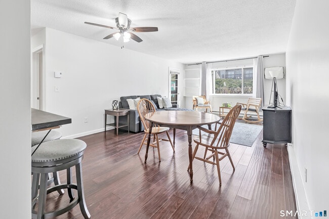 Building Photo - 2980 Madison Ave