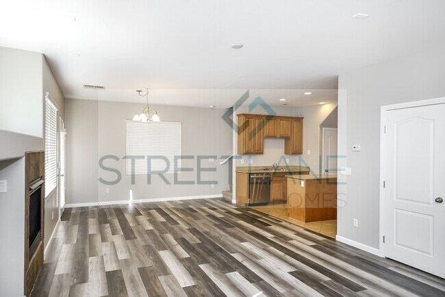Building Photo - 679 Taliput Palm Pl