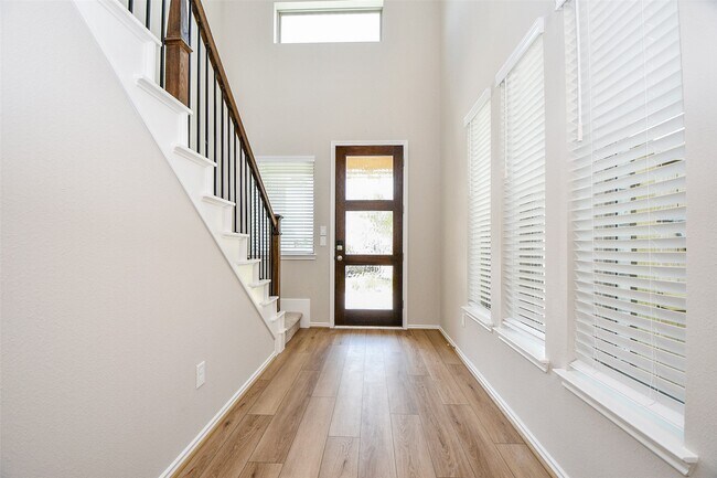 Building Photo - 231 Bright Vly Wy