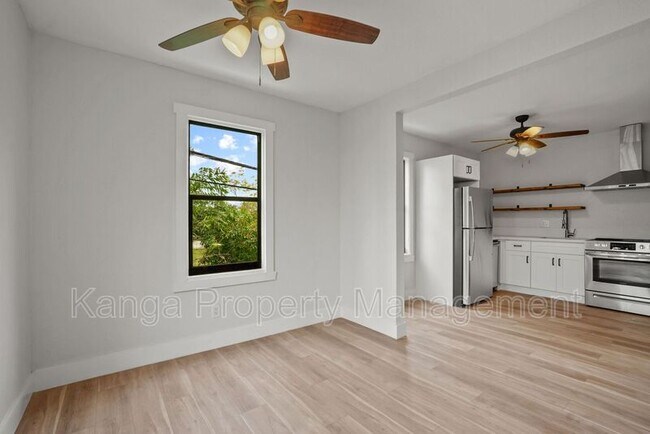 Building Photo - 422 Kanuga Dr