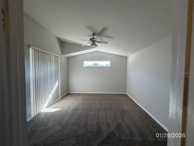 Foto del edificio - 2611 Vinedale Ave