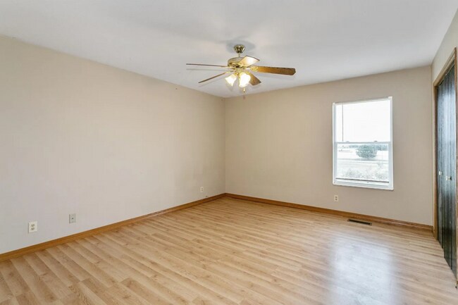 Foto del edificio - 1110 Carriage Ln