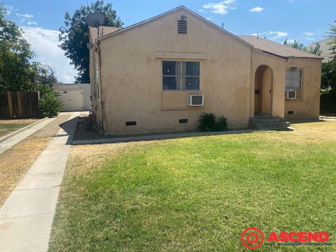 Primary Photo - 2527 Chester Ln