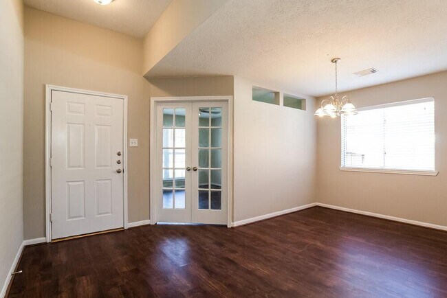 Foto del edificio - 28906 Loddington St