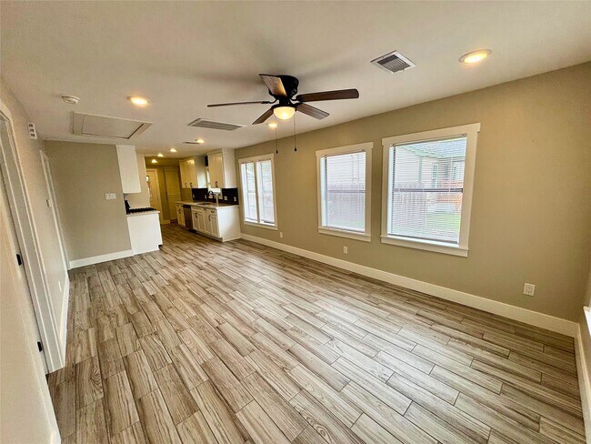 Foto del edificio - 410 McPhail St