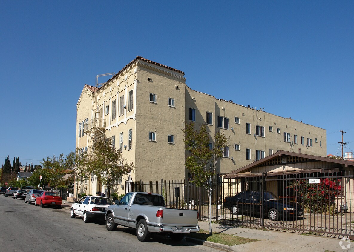 Foto del edificio - 320 N Ardmore Ave Apartments