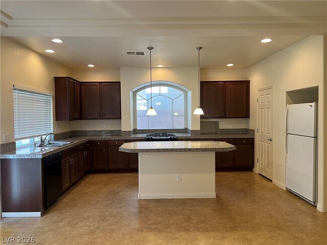 Foto del edificio - 6417 Shawnee Springs Ct