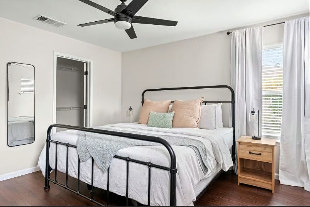 Foto del edificio - 13900 Harris Ridge Blvd