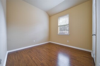 Building Photo - 26022 Trailcliff Ct