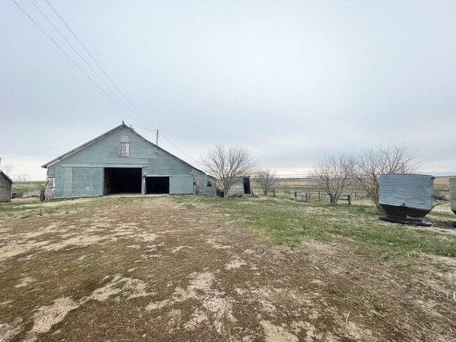 Building Photo - Exit 350 Acreage between Sioux Falls and M...