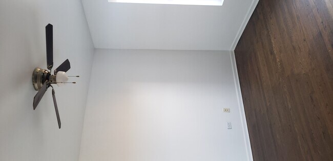 Foto del edificio - 6142 S King Dr