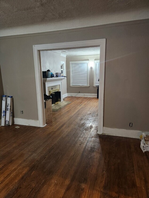 Foto del edificio - 2727 Calvert Ave