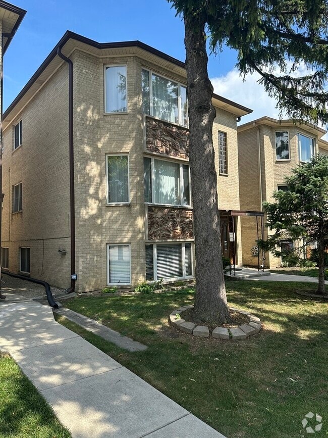 Building Photo - 2605 N 76th Ave