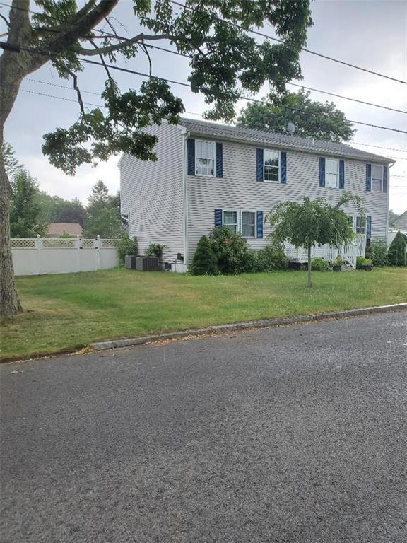 Primary Photo - 200 Thatcher St