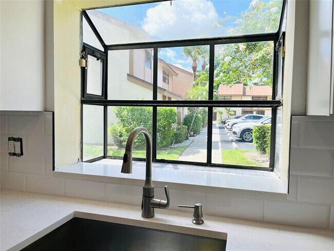 Building Photo - 4604 NW 30th St