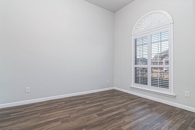 Foto del edificio - 8330 E County Rd 114