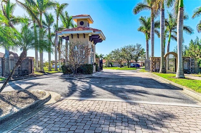 Building Photo - 2084 La Palma Ave
