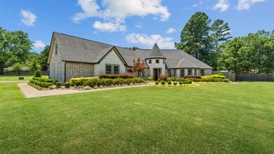 Building Photo - 3517 Cooper Ln