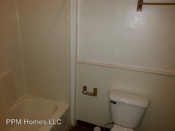 Building Photo - 514 S Aurora St