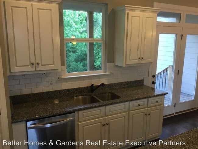 Building Photo - 4 br, 2 bath House - 539 Great Falls