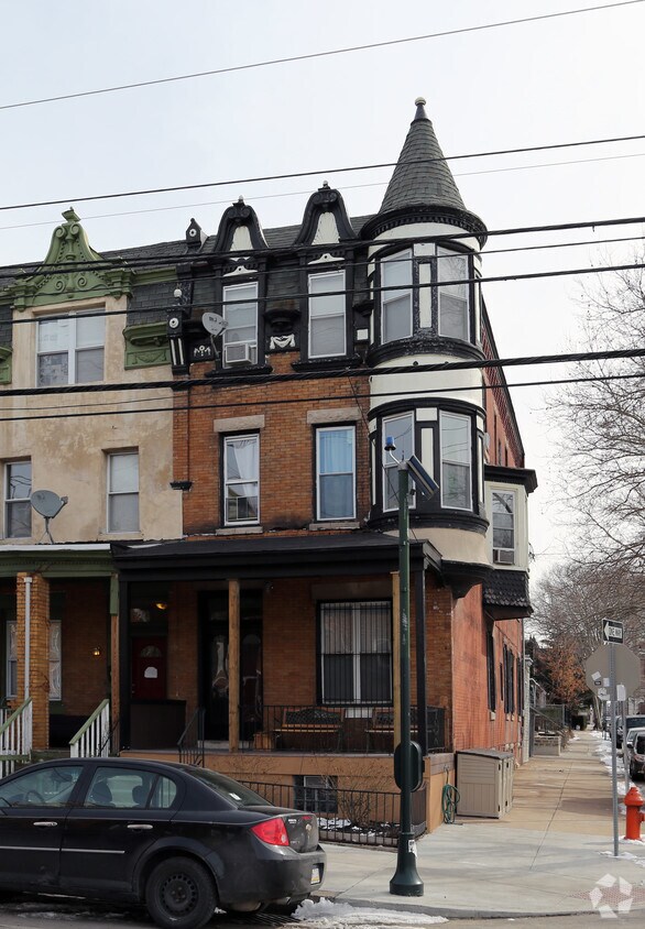 Primary Photo - 117 S 43rd St