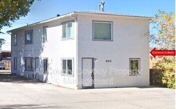 Building Photo - 866 N 5th St