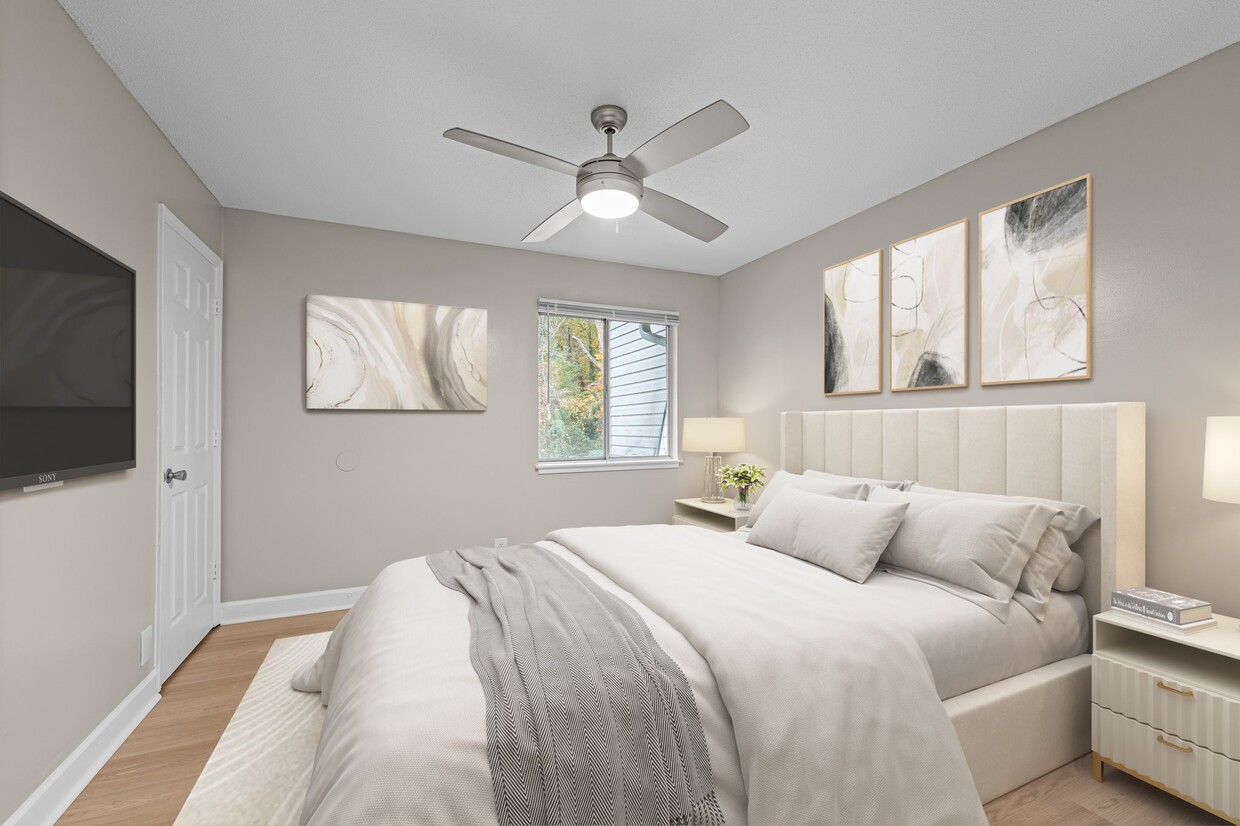 Primary Photo - The Pointe at White Oak