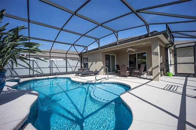 Foto del edificio - 2262 Montbrook Pl