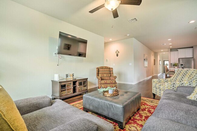 Foto del edificio - 5603 Chestnut Xing