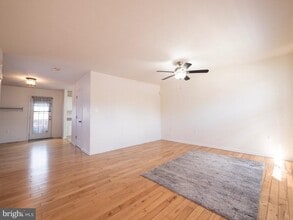 Building Photo - 173 Equestrian Dr