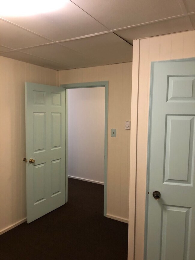 Building Photo - 101 S Broad St Apt 40