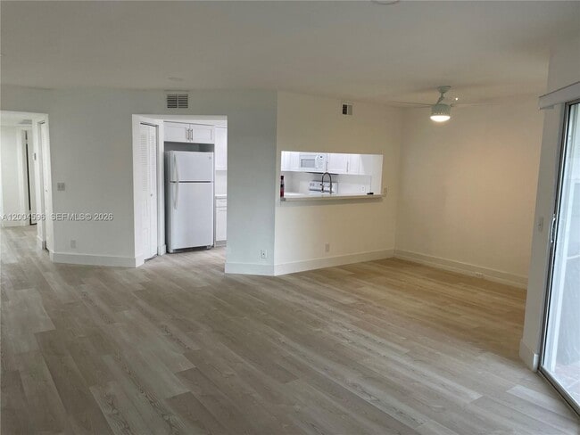 Foto del edificio - 12650 SW 6th St