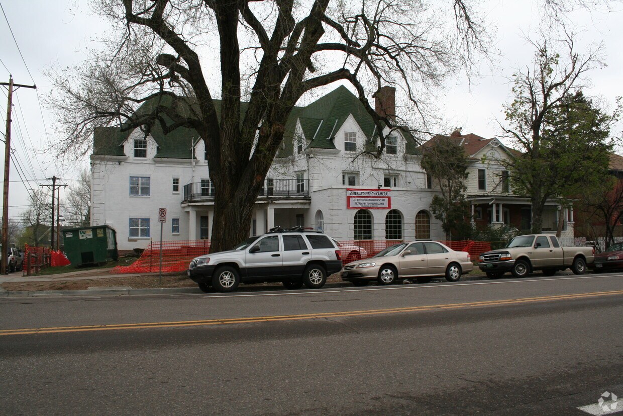 Foto del edificio - The Mansion