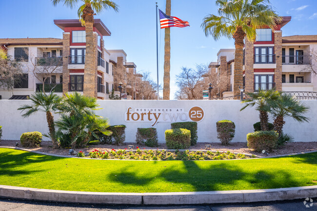 Building Photo - Residences at FortyTwo25 Apartments