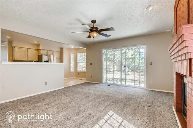 Foto del edificio - 4866 N Sungold Ln, Castle Rock, CO, 80109