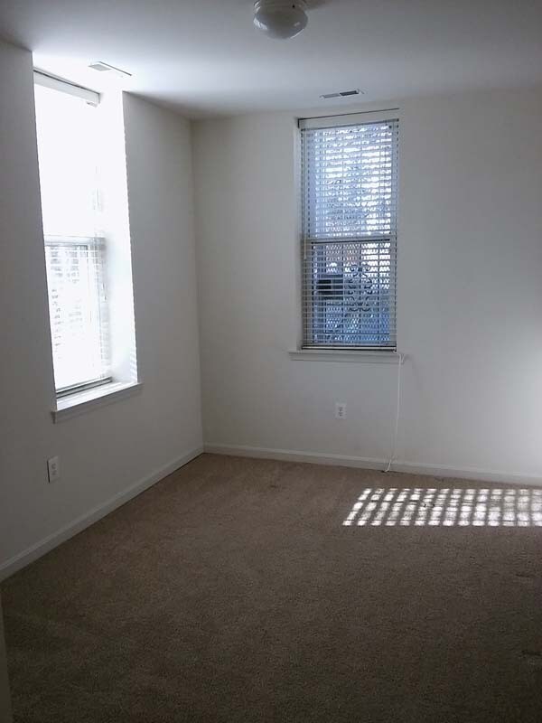 Foto del edificio - 320 K St NE