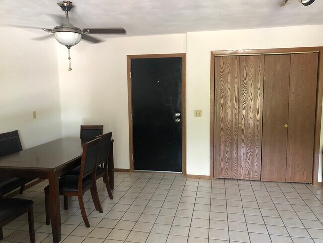 Foto del edificio - 234 N Grove St