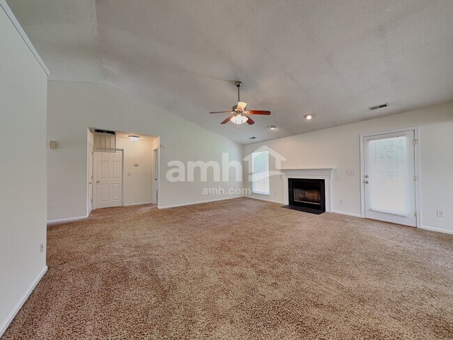 Building Photo - 120 Birch Hill Ct