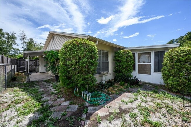 Building Photo - 1016 Martex Dr