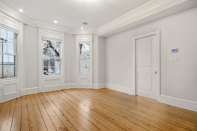 Foto del edificio - 703 E 4th St